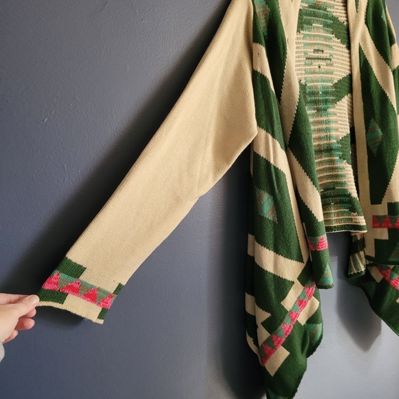 B Sharp Mohair Blend Colorful Aztec Tribal Print Poncho Cardigan Sweater Sz L - Picture 3 of 8